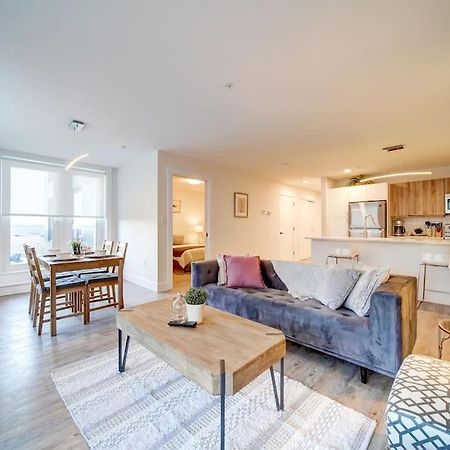 Luxurious Modern 2Br Condo Sleeps 5 Coffee, Ac, Wifiハリファックス エクステリア 写真